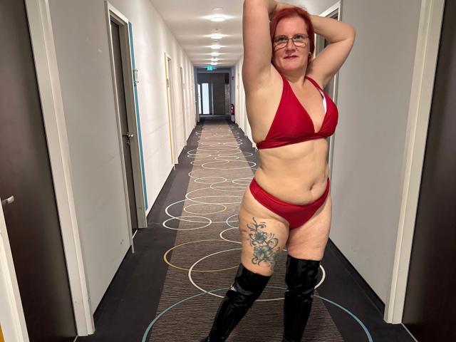 MrsEssen7471-hot - Live porn &amp; sex cam - 28597076