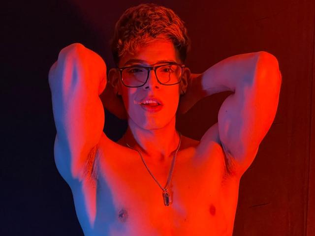 AngelEvil - Live Sex Cam - 28601282