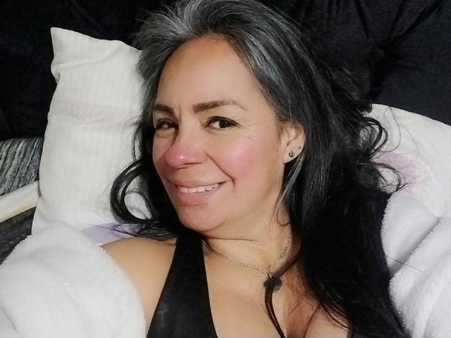 LailaCastillo - Live porn &amp; sex cam - 28605185