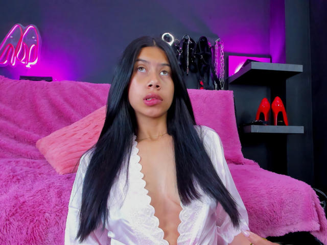 ChloeStone - Sexe cam en vivo - 28605347