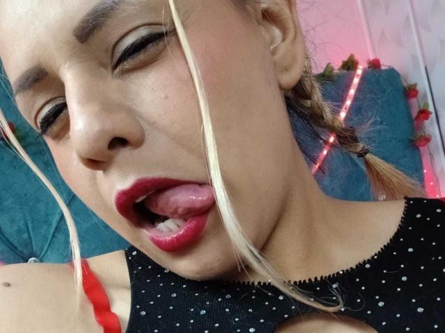 KathaleyaGrayyAss - Sexe cam en vivo - 28607807