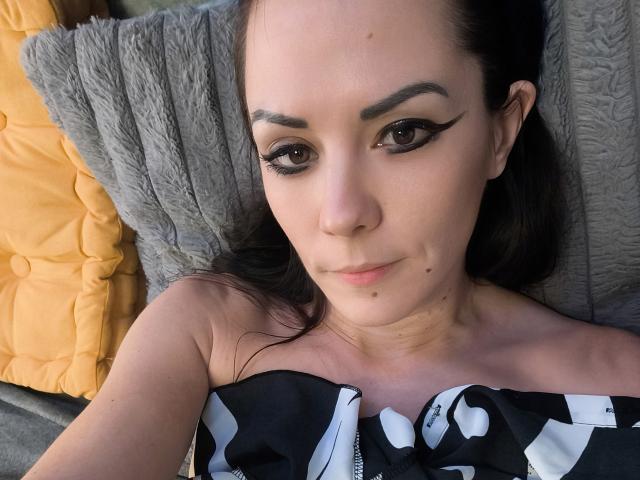 OrianaLaFrancaise - Sexe cam en vivo - 28610894