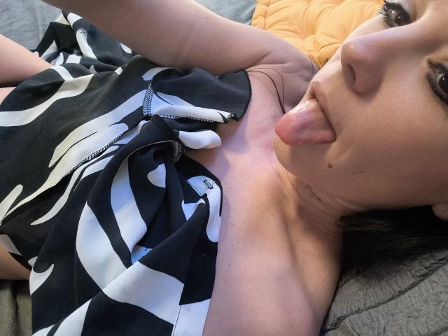 OrianaLaFrancaise - Live porn &amp; sex cam - 28610903