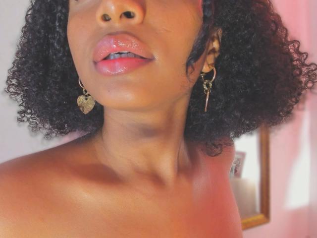 MeganWlliams - Live porn &amp; sex cam - 28611257