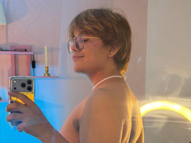 BenjiVampire - Live sexe cam - 28611911