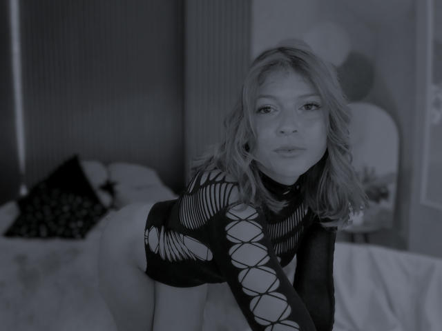 CuteMilanaX - Live porn &amp; sex cam - 28616852