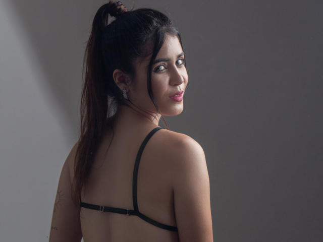 EvaSingh - Live sexe cam - 28619147