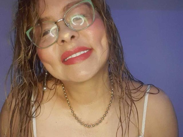 MiaAmoretti - Live sex cam - 28630154