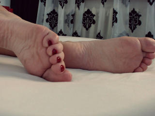 TheMysteryLady - Chat live hot avec cette Divine camgirl européenne sur le site XLove.com 