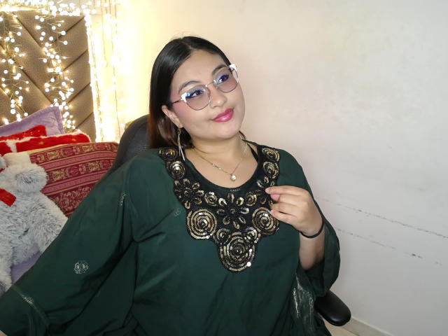 HelueJamil - Live sex cam - 28641155