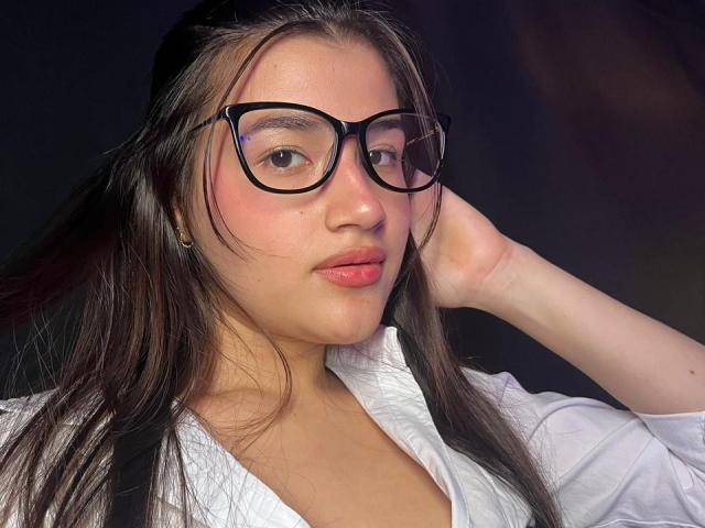 IrisBlair - Live porn &amp; sex cam - 28642979