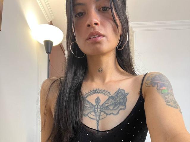 NiaWhitee - Live porn &amp; sex cam - 28643741