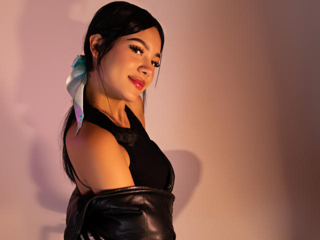 ValerieCasanova - Live Sex Cam - 28648283