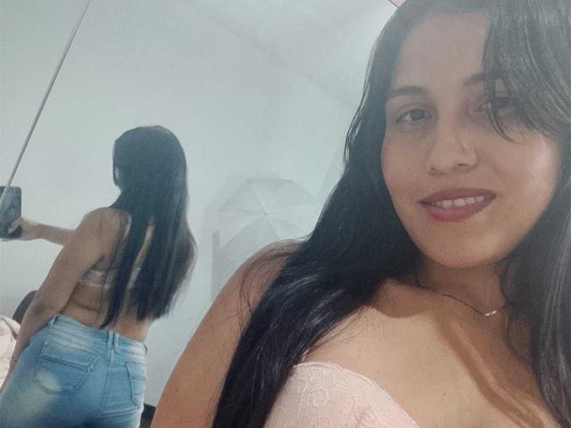 ValentinaMoreau - Live sex cam - 28649303