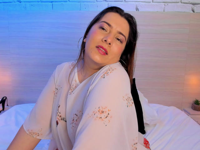 VedaJhonson - Live porn &amp; sex cam - 28651925