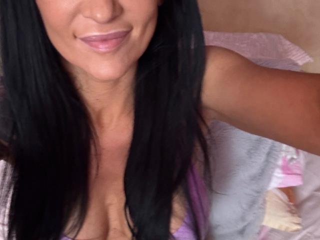 AndraD - Live porn &amp; sex cam - 28657163