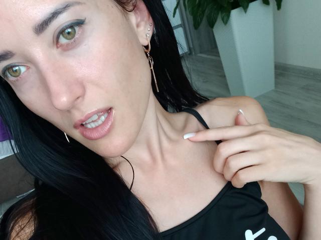 BellaJulls - Live porn &amp; sex cam - 28657994