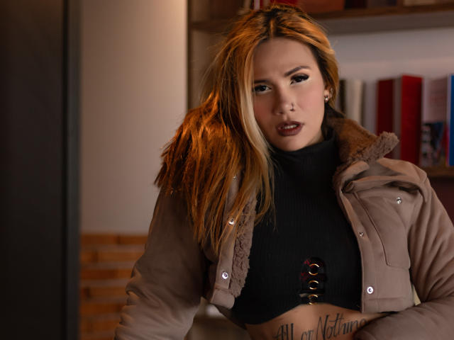 AzhunaStar - Live sex cam - 28663748