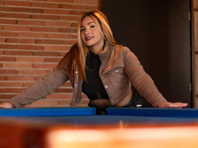 AzhunaStar - Live porn &amp; sex cam - 28663757