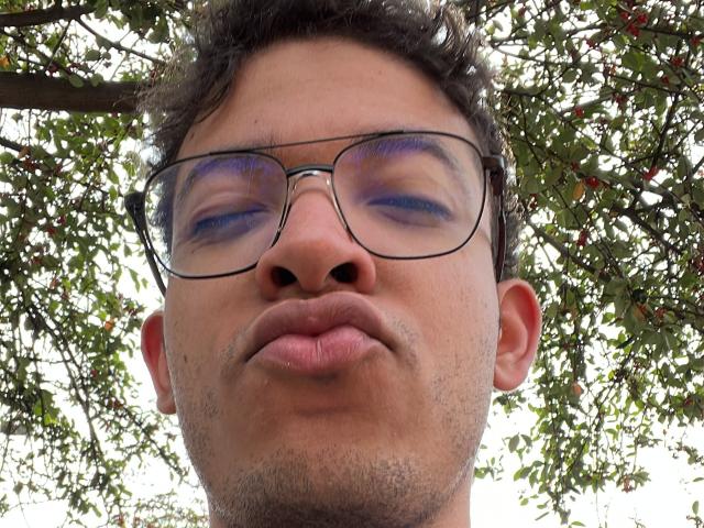 MiloJhones - Live sexe cam - 28665125