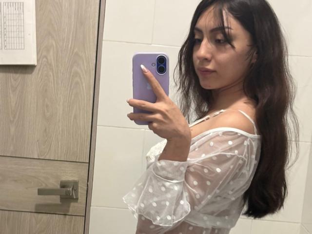 Luluberrie - Live sex cam - 28666694