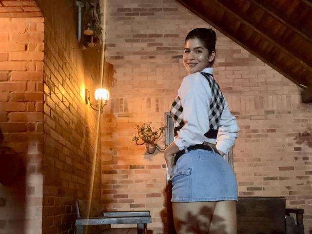 ScarlletZhen - Live porn &amp; sex cam - 28672646