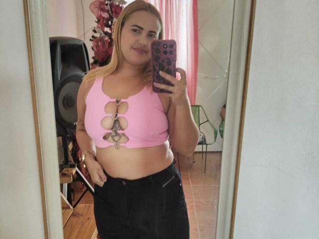 LadyMiss - Live sex cam - 28673321