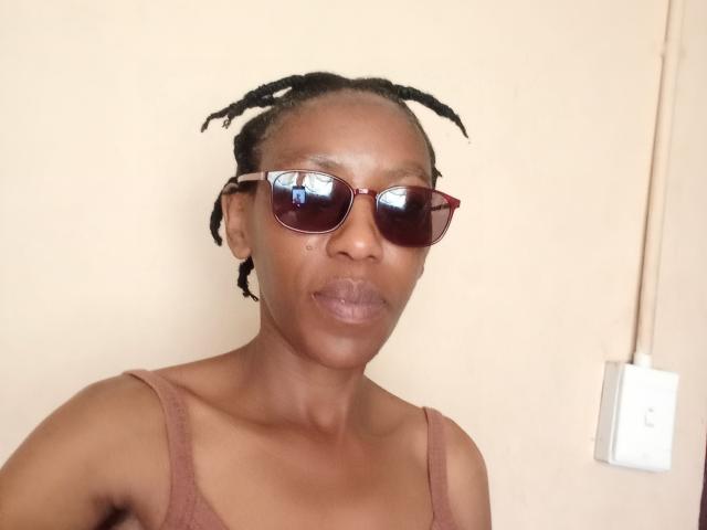 LindaTave - Live sex cam - 28674209