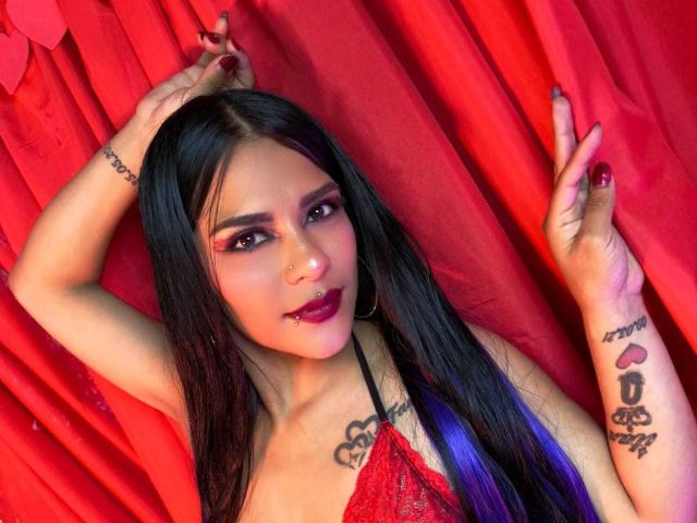 MiaBellucci - Live sexe cam - 28677818