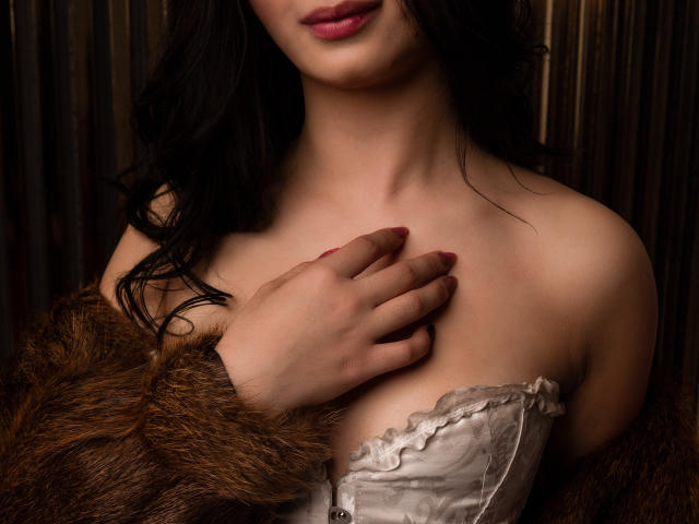 MagieeThomson - Live sex cam - 28678292