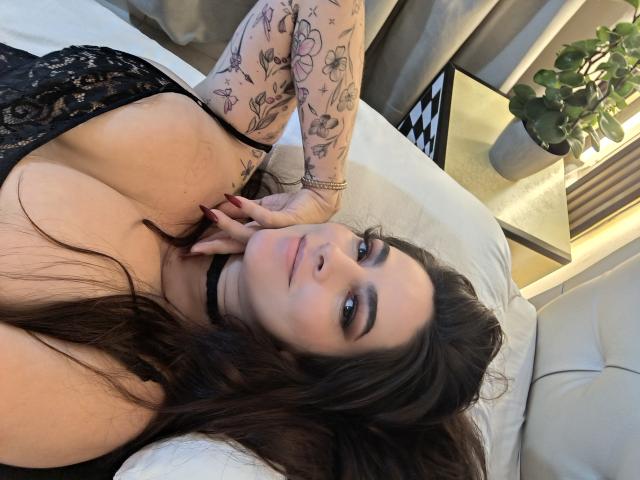 ChristineBray - Live porn &amp; sex cam - 28680335