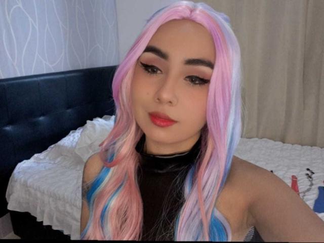 EmilyValk - Live sex cam - 28683167