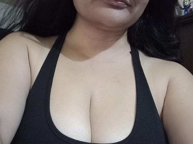 CamilaHot - Live sex cam - 28683185