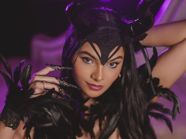 LunaAspen - Live sex cam - 28684079