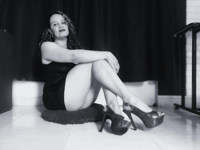 VittoriaI - Live sexe cam - 28685609