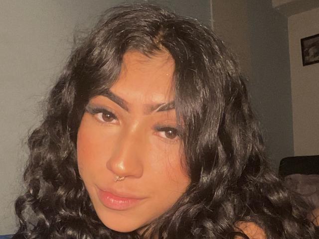 KeithAndBellaC - Live sex cam - 28685807