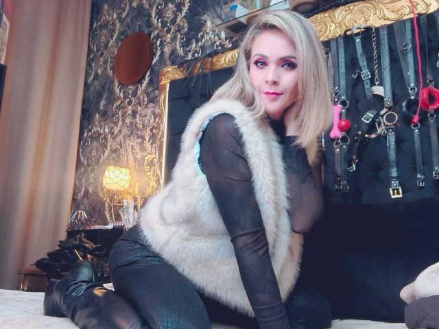 VictoriiaGray - Live porn &amp; sex cam - 28688306
