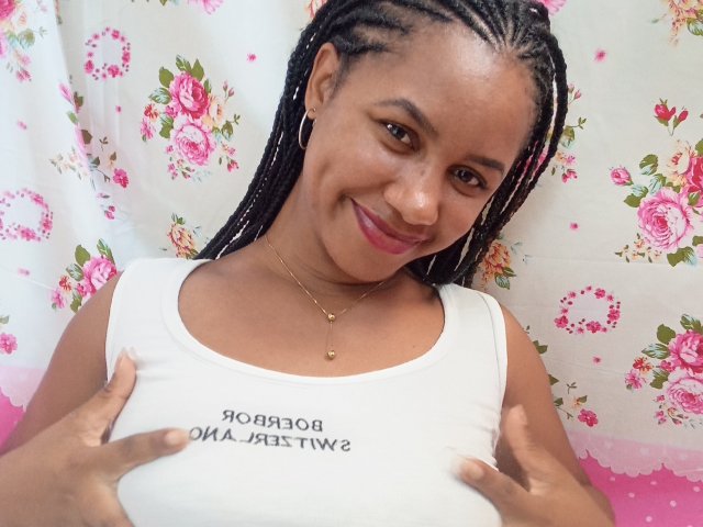 LayahCoquine - Sexe cam en vivo - 28690163