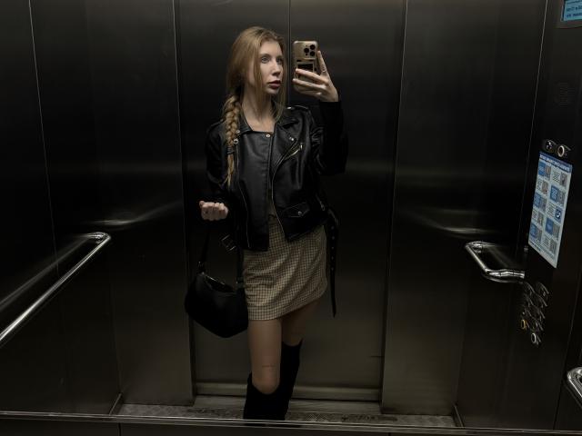 CharlotteDream - Live sexe cam - 28691303