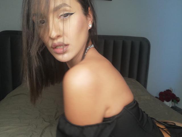 VievienneClemente - Live sex cam - 28693841