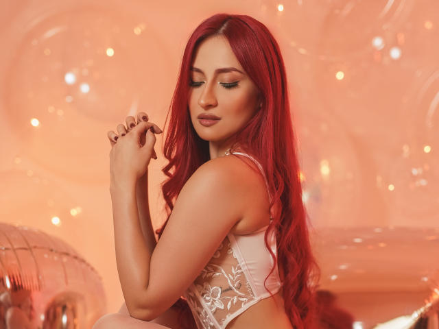 AndraCyrus - Live sex cam - 28694777