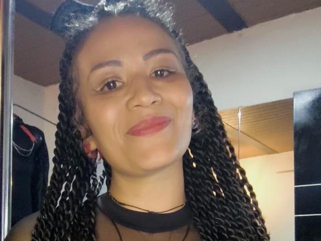 DivaMarie - Live sexe cam - 28698587