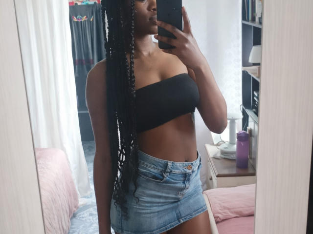 Nahomyyy - Live porno og sexkamera - 28699337