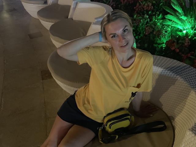 BelleLisaG - Live porn &amp; sex cam - 28700246