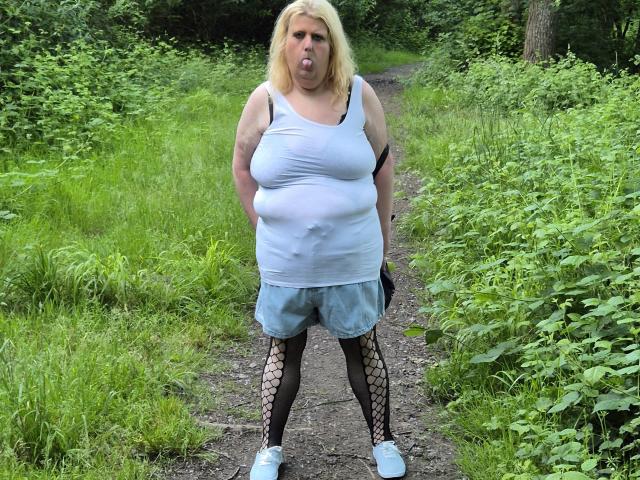 StephanieLeo69 - Live sex cam - 28704248