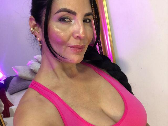 AlizonMoreti - Live sex cam - 28705325