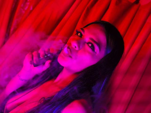 MiaBellucci - Live porn &amp; sex cam - 28708877