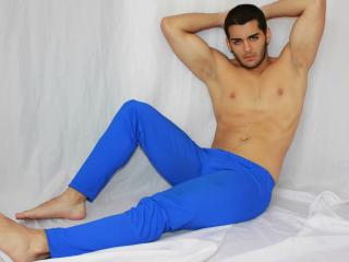 JhonRusso - Webcam live exciting with this latin american Horny gay lads 