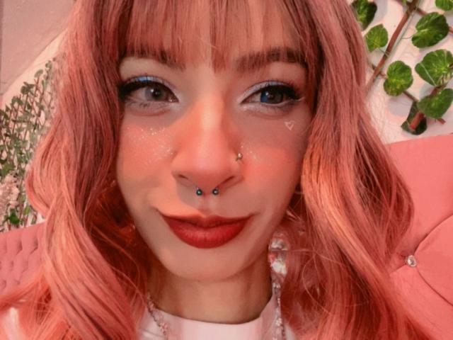 LaurenEvie69 - Live sex cam - 28709714