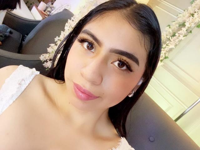 ZoeRedds - Live sex cam - 28710482